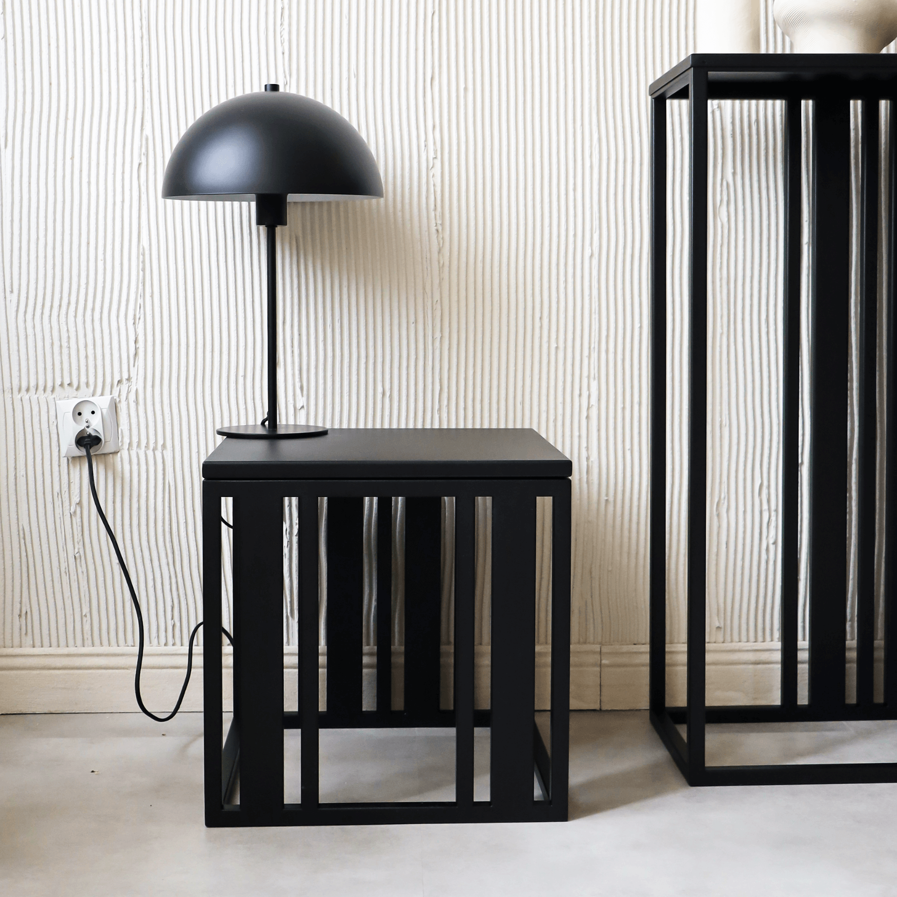 Lofalo Compact Small Metal Table Shop High-end modern metal furniture