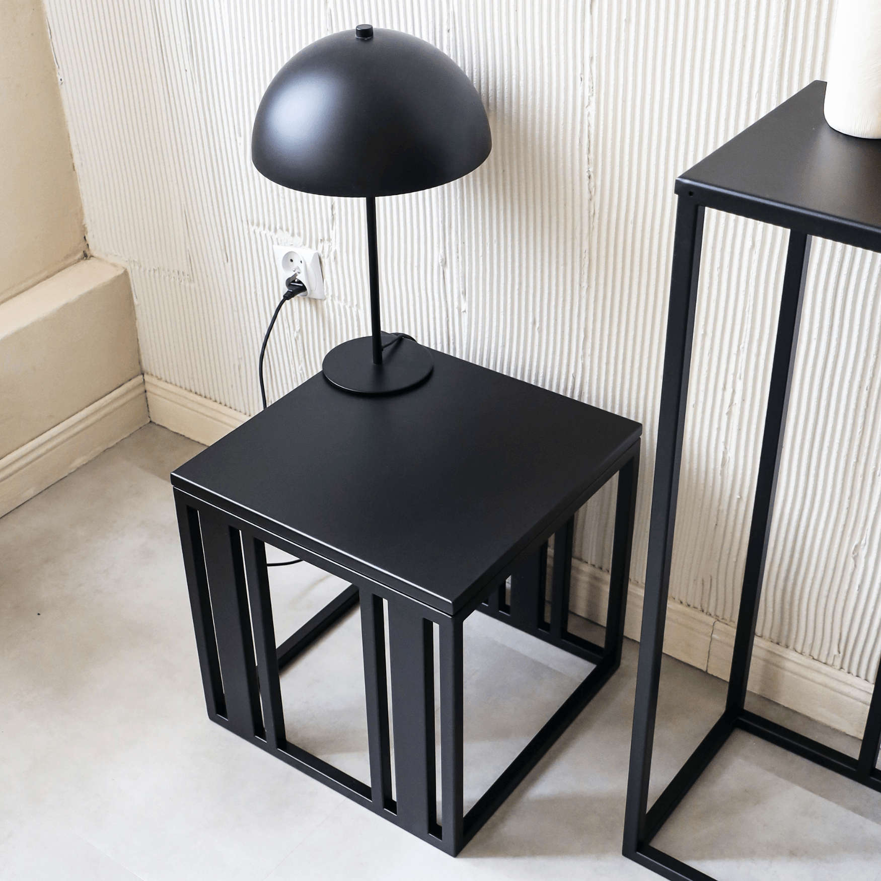 Lofalo Compact Small Metal Table Shop High-end modern metal furniture